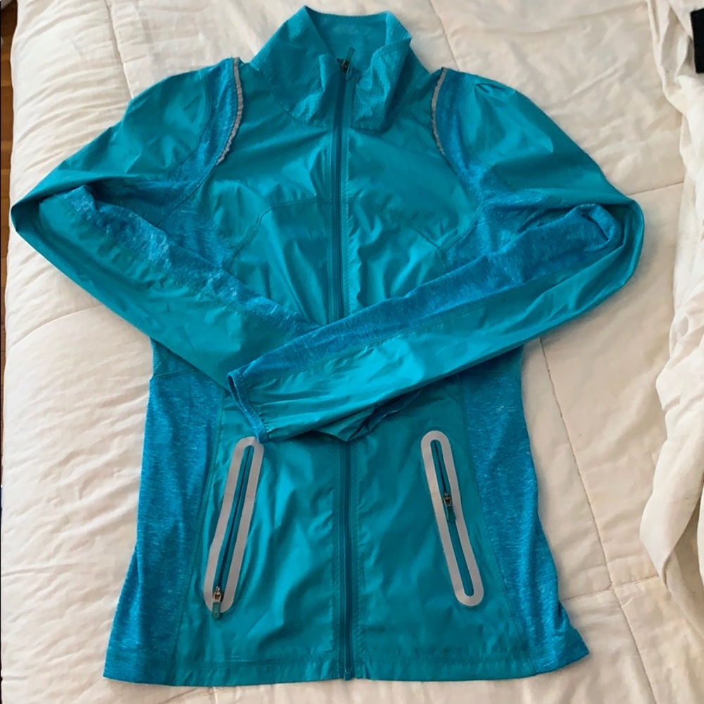 Lululemon windbreaker